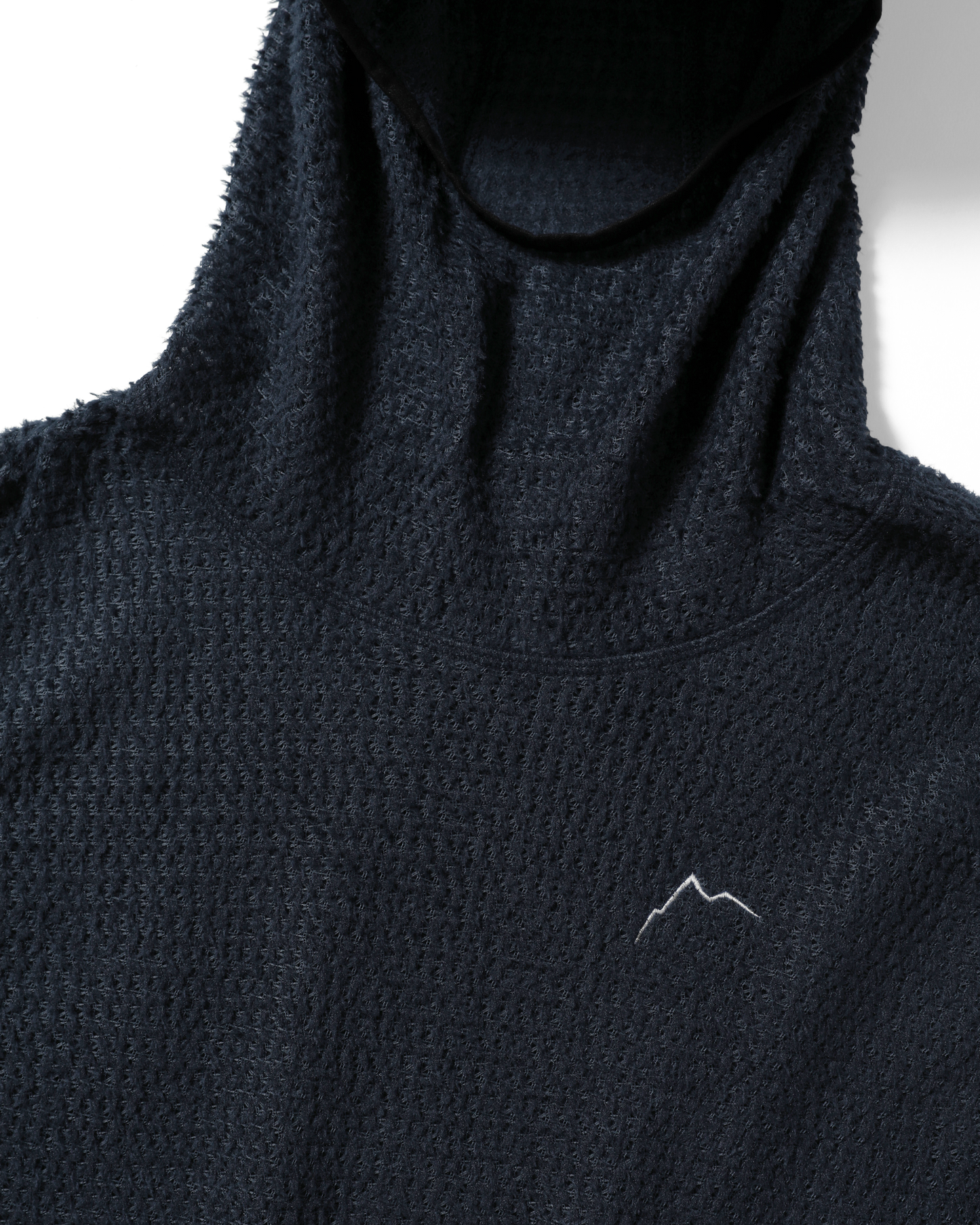 ALPHA PULLOVER VEST