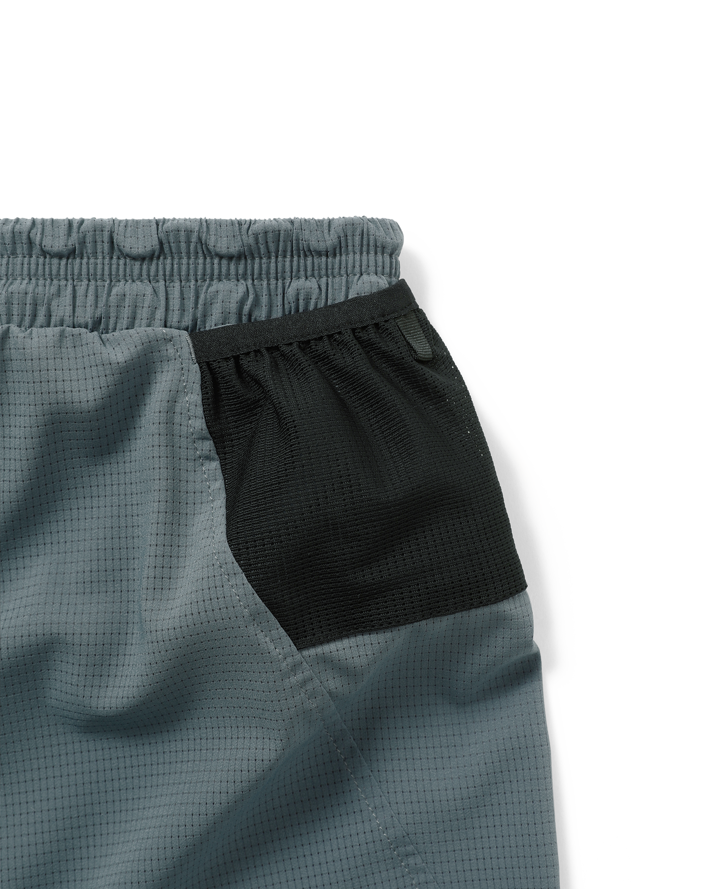 LIGHT FLOW RUNNING SHORTS