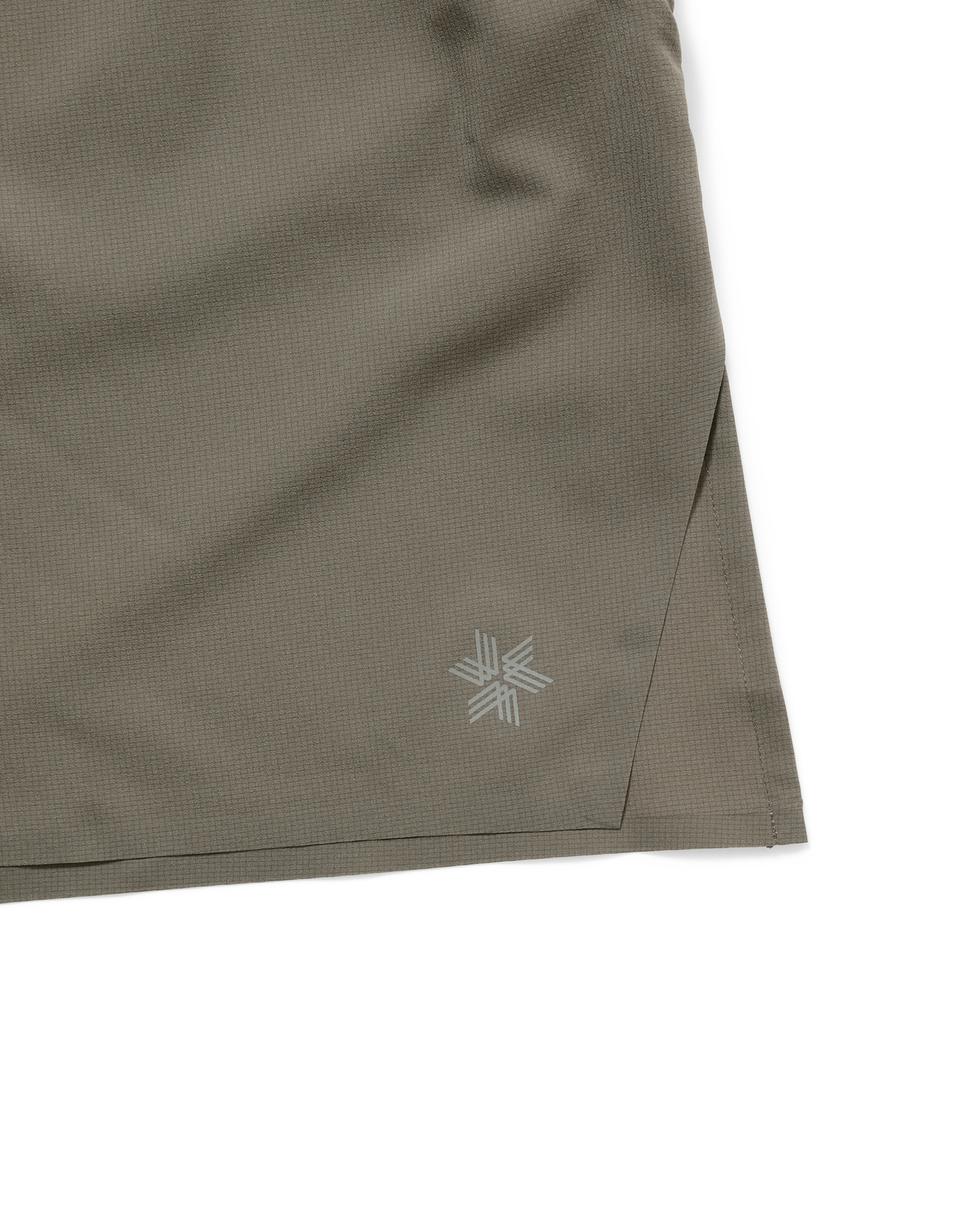 BREATHABLE ACTIVE SHORTS