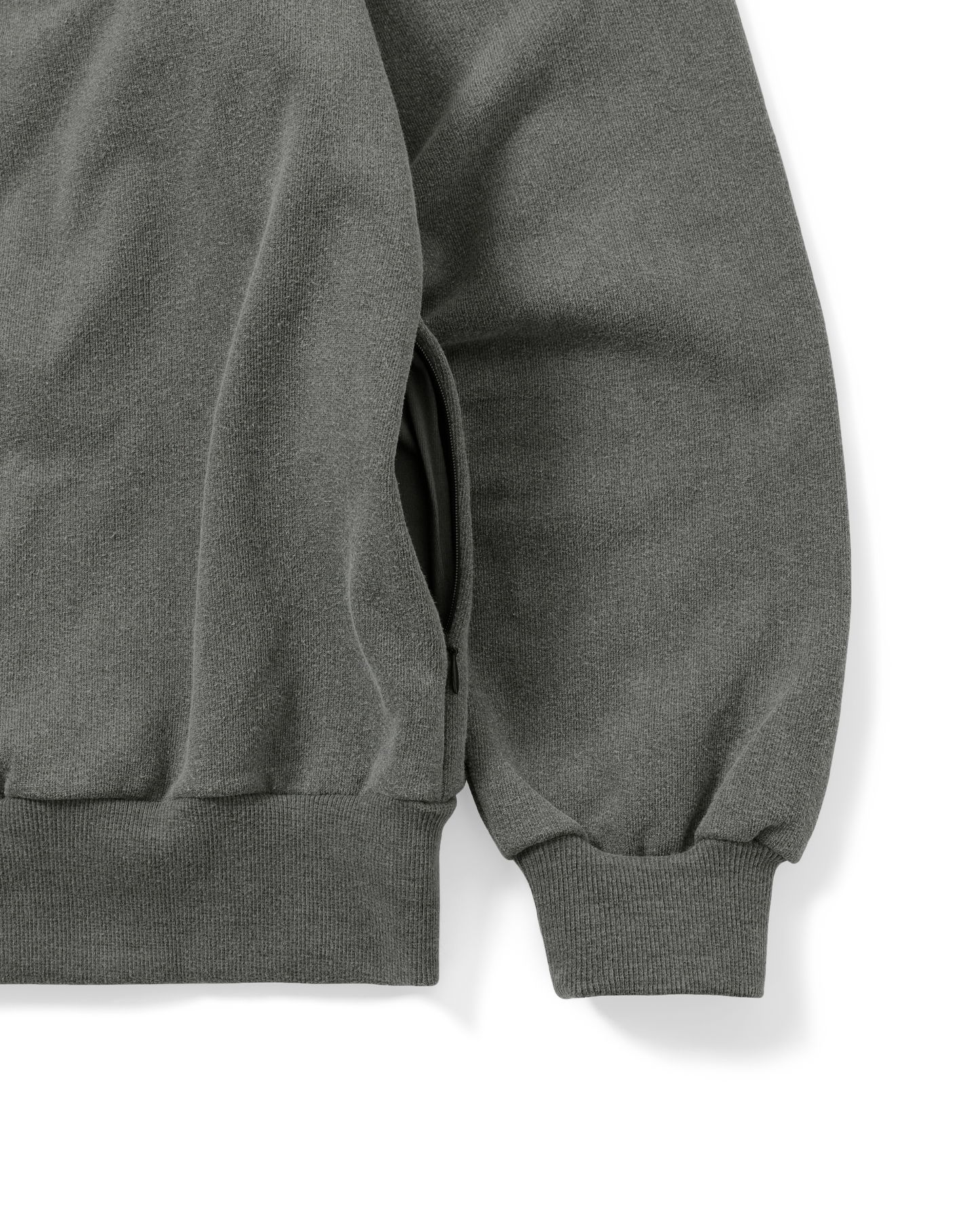 VENTILATED SWEATSHIRT