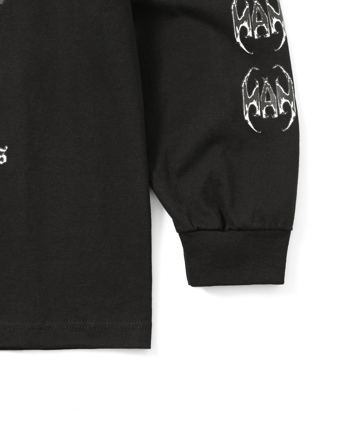 REALMS LS TEE