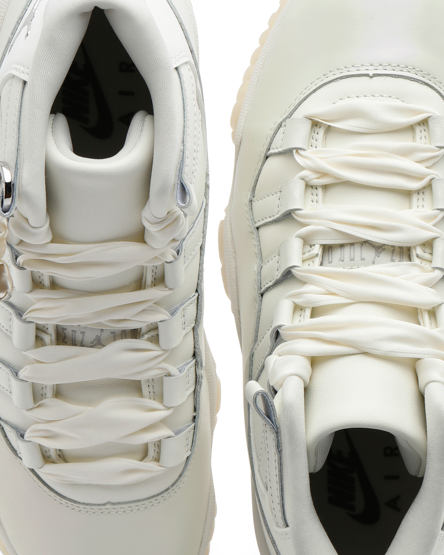 WMNS AIR JORDAN 11 RETRO