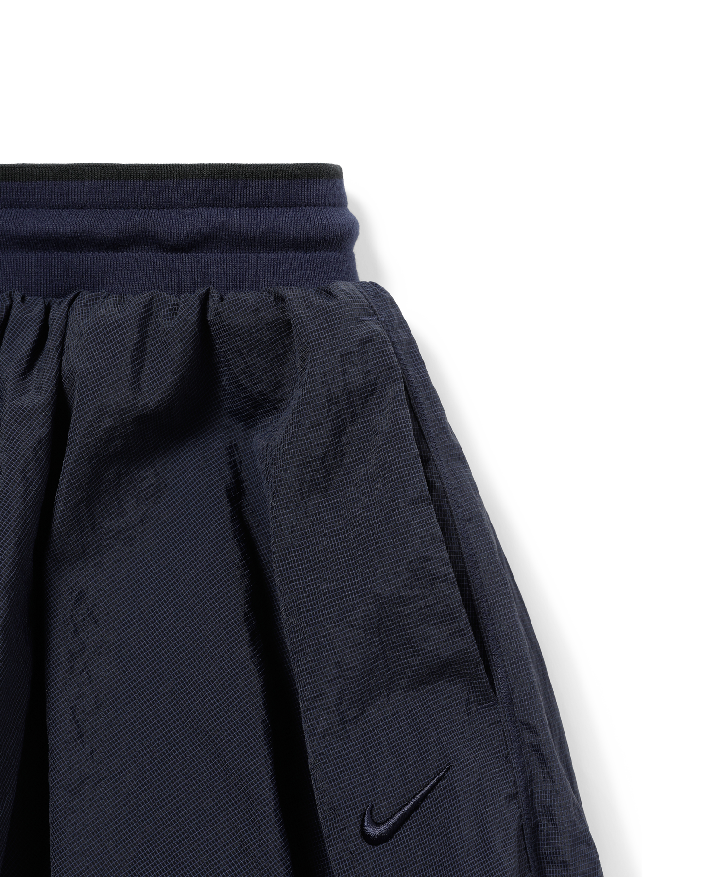 W RNWY LT WT SKORT
