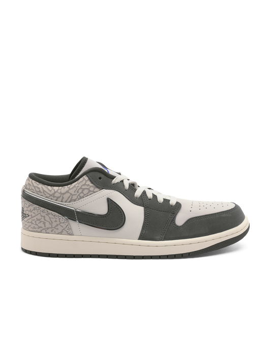AIR JORDAN 1 LOW SE V2