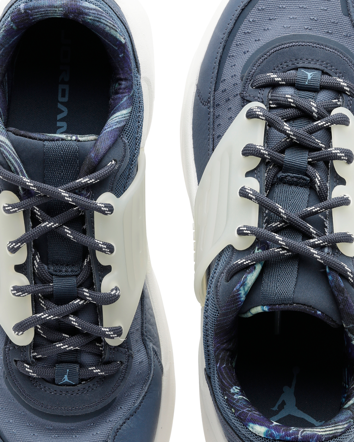 JORDAN TRUNNER O/S
