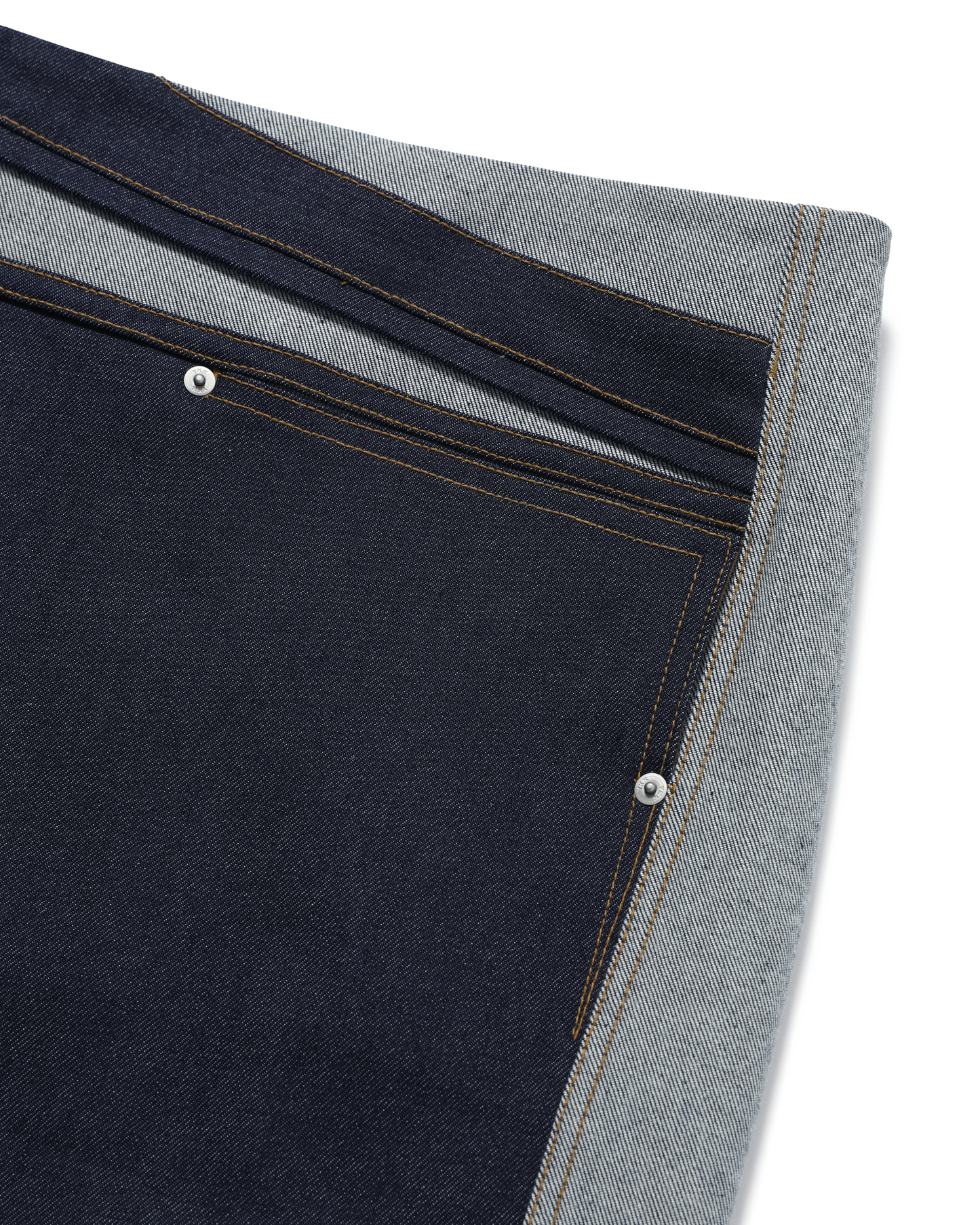 EP.7 WOMEN 01 SKIRT