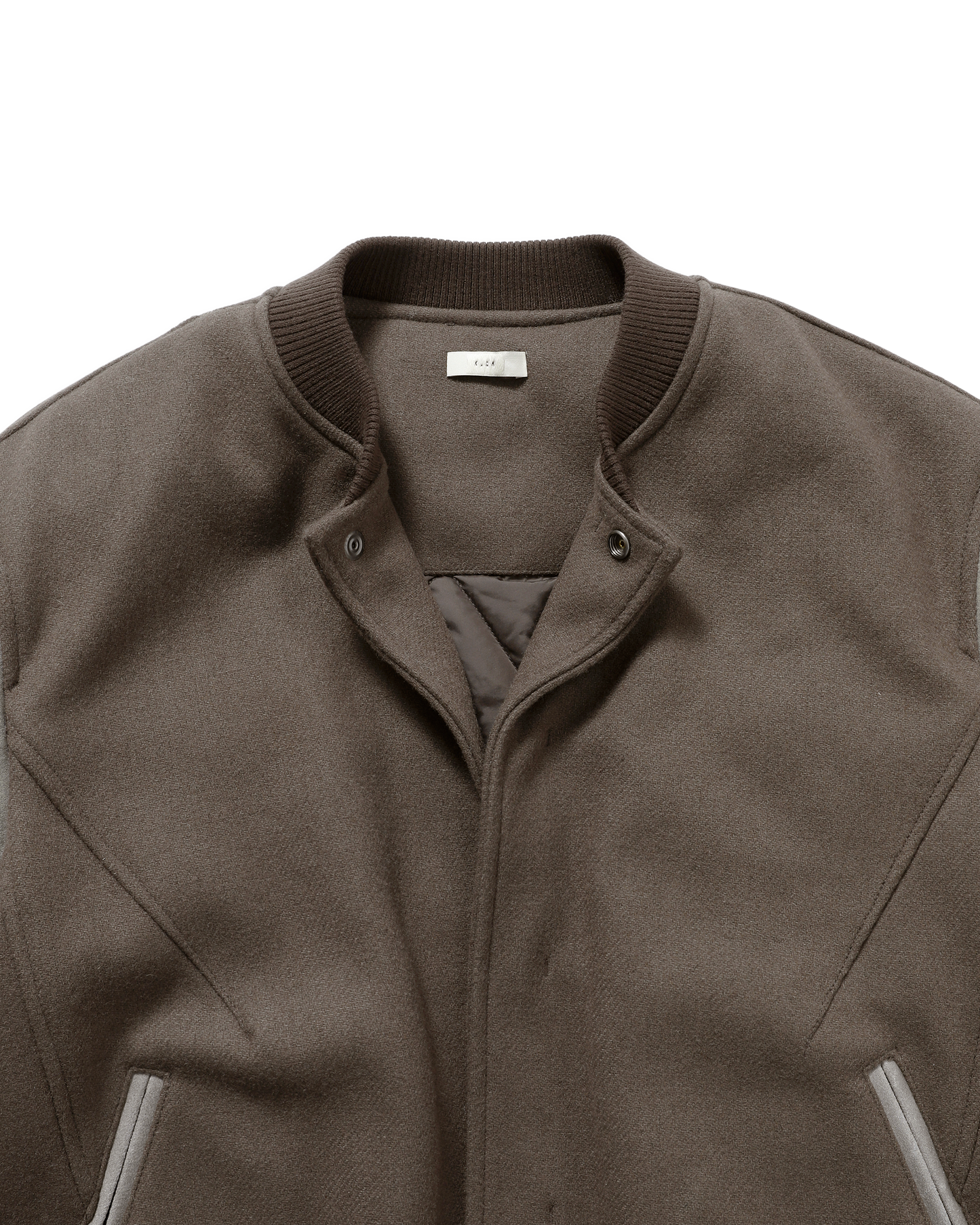 EP.8 02 JACKET