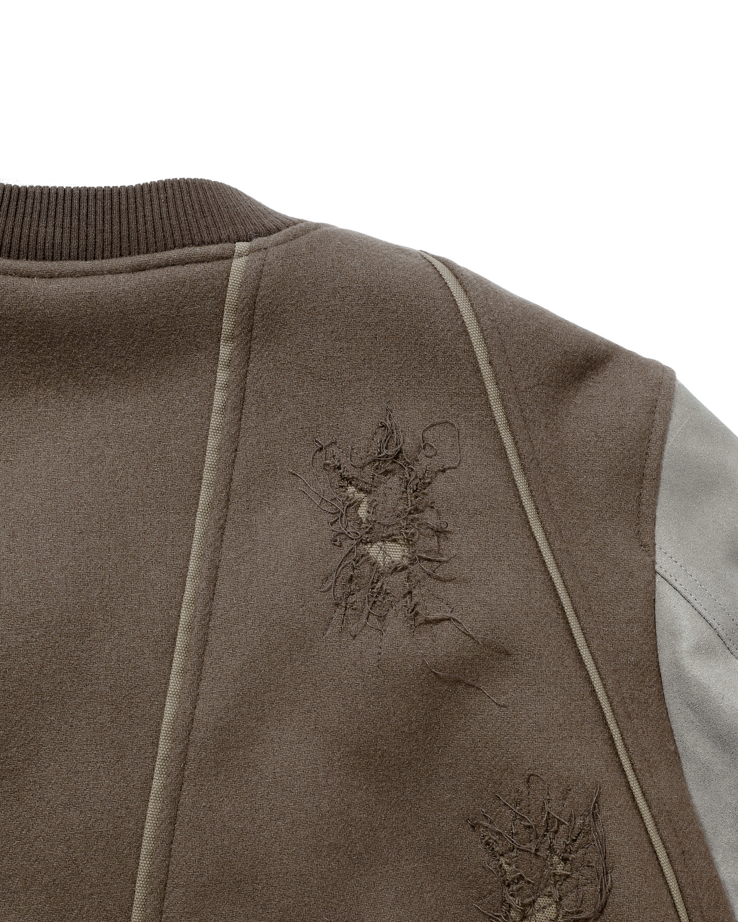EP.8 02 JACKET