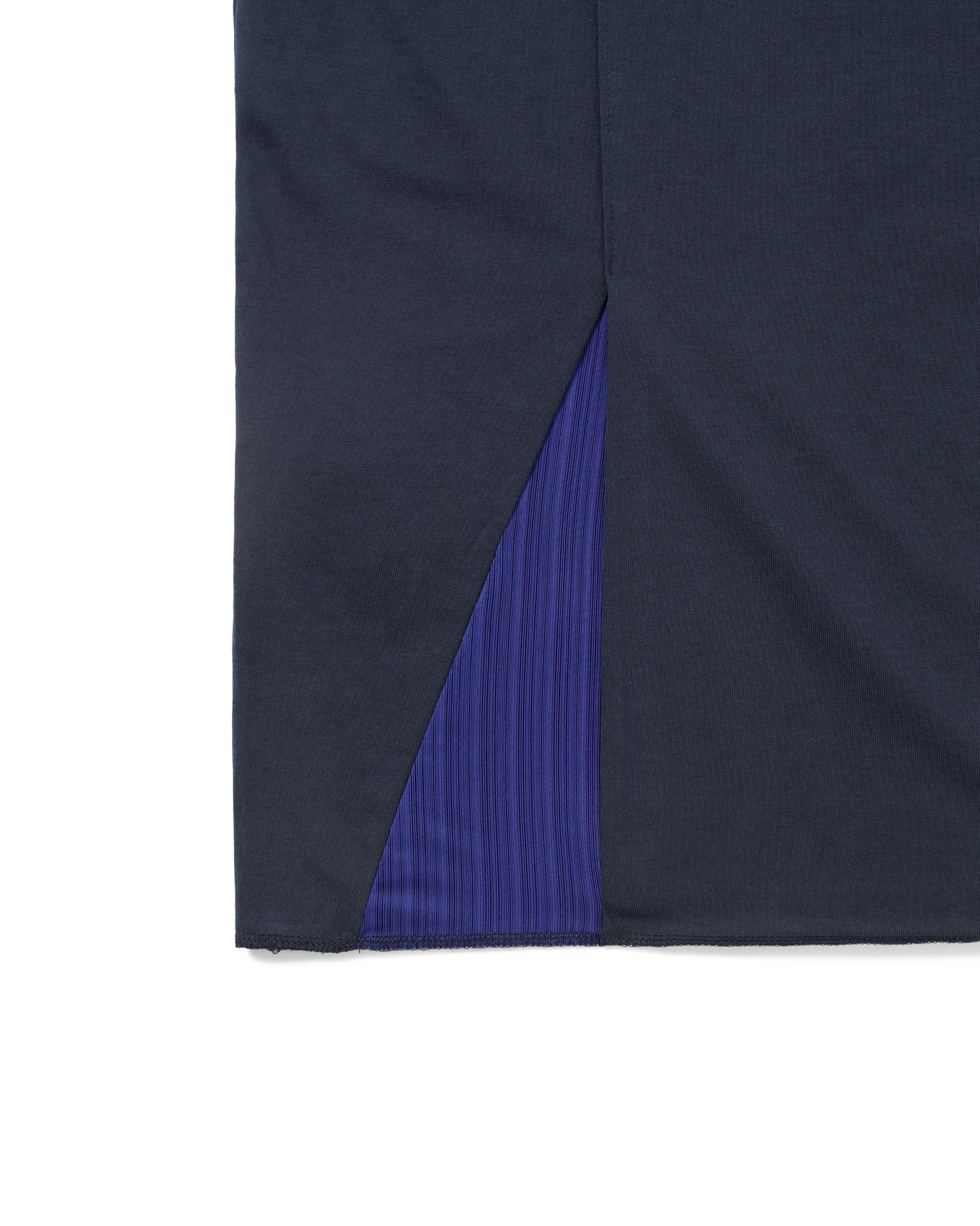 EP.9 01 T-SHIRT